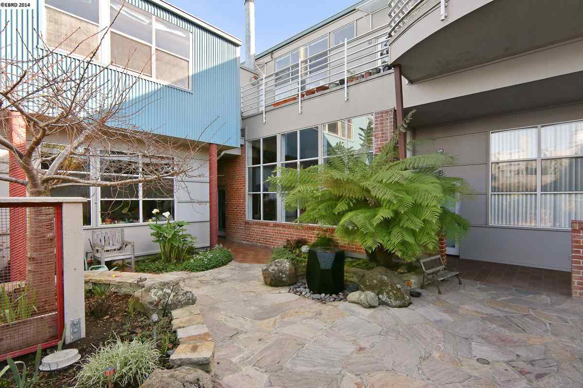 Common house entrance and fountain